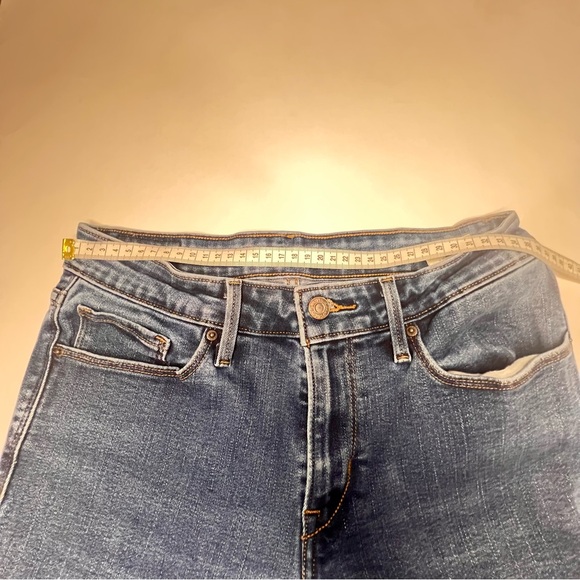 Levi’s mid rise skinny jeans - Picture 4 of 5